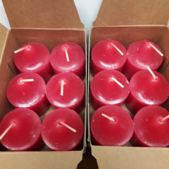 PartyLite Cranberry Scented Votive Candle - 12